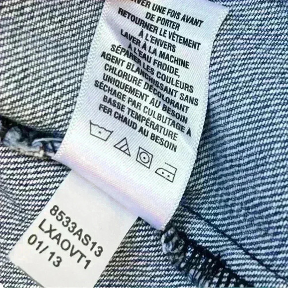 Distressed denim cropped jean vest junior’s size M - Picture 5 of 6